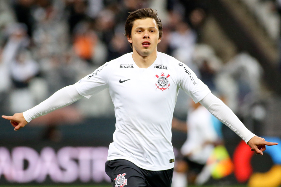 Queridinho de Mano no Corinthians pode jogar hoje pelo Paraguai e não é  Romero