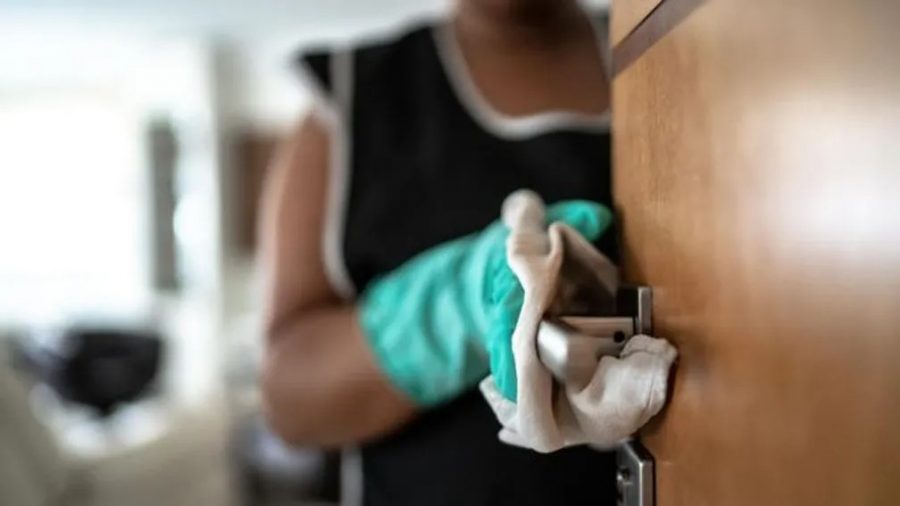 Informalidade de empregadas domésticas aumentou após pandemia