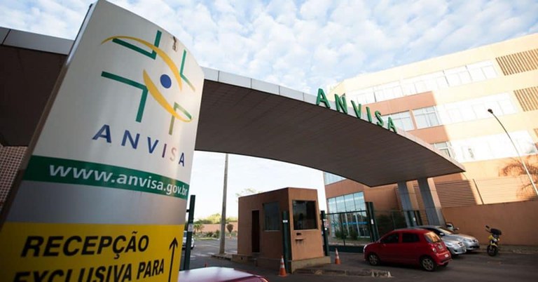 Anvisa proíbe Raia Drogasil de vender medicamentos das marcas Needs e Bwell