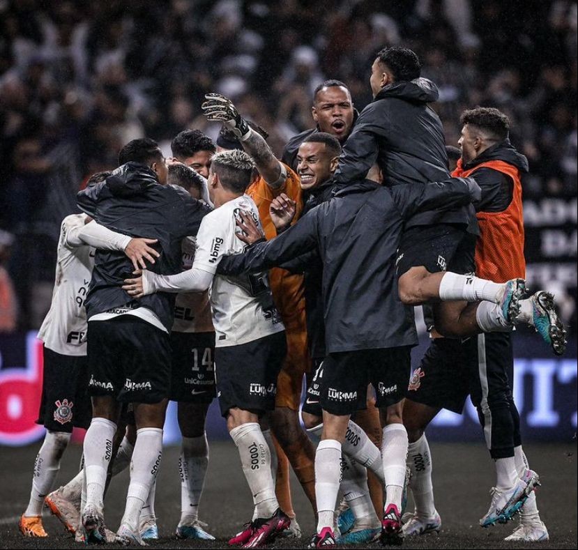 Fábio, do Fluminense, se isola como brasileiro com mais jogos na  Libertadores