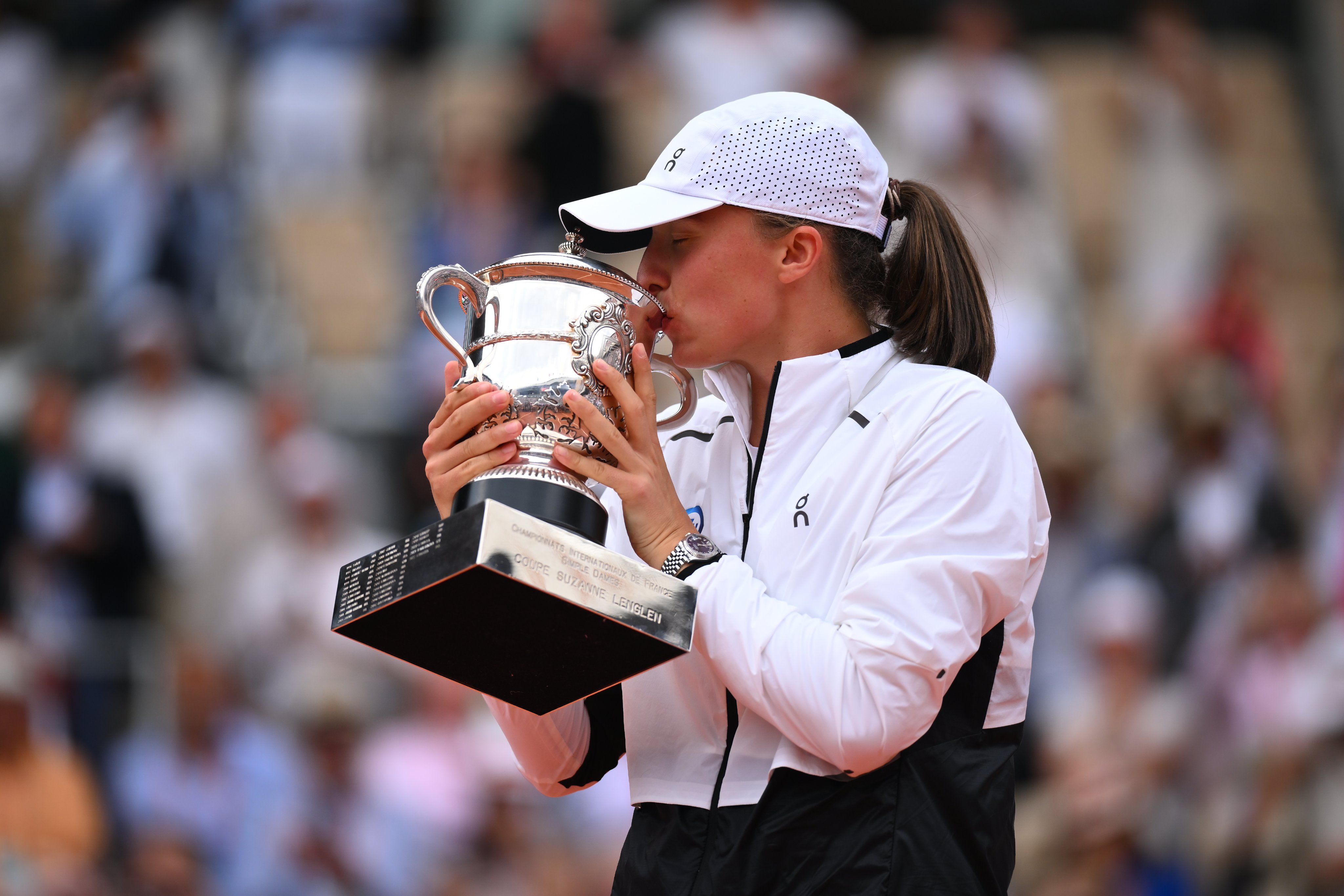 Bia Haddad venceu único jogo contra Iga Swiatek, adversária em Roland  Garros