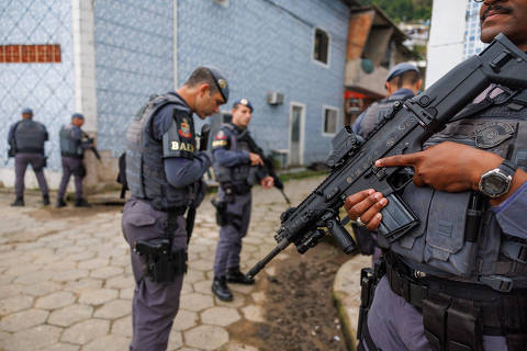 Gestão Tarcísio retoma Operação Escudo após sumiço de soldado, diz porta-voz da PM