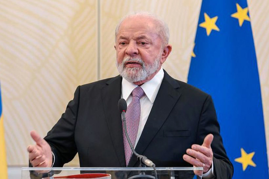 Governo ameaça tirar cargo e verba de deputados que assinaram impeachment de Lula
