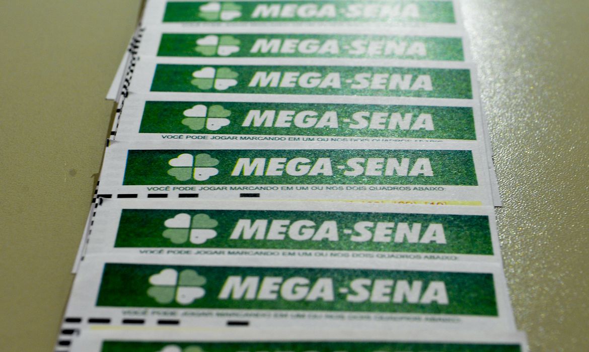 Mega-Sena acumula e prêmio vai para R$ 28 milhões