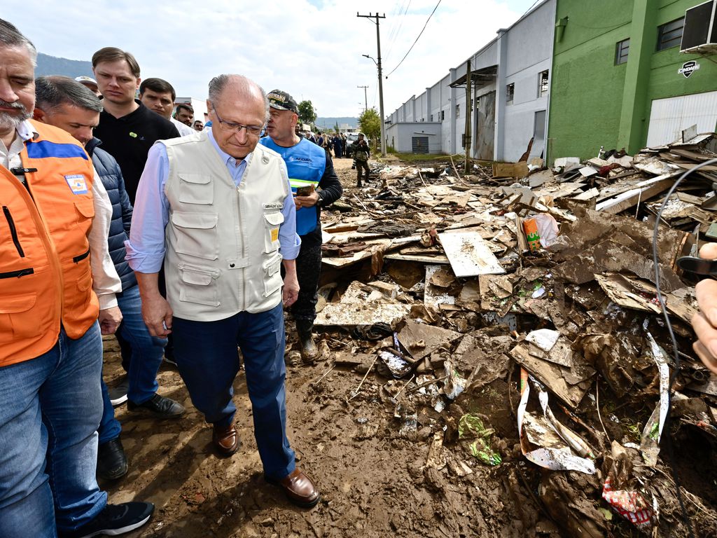 Rio Grande do Sul, 10.09.2023 - Presidente da República em Exercício Geraldo Alckmin, visita áreas destruídas pelas chuvas no Rio Grande do Sul e anuncia medidas de ajuda. Foto Cadu Gomes/VPR