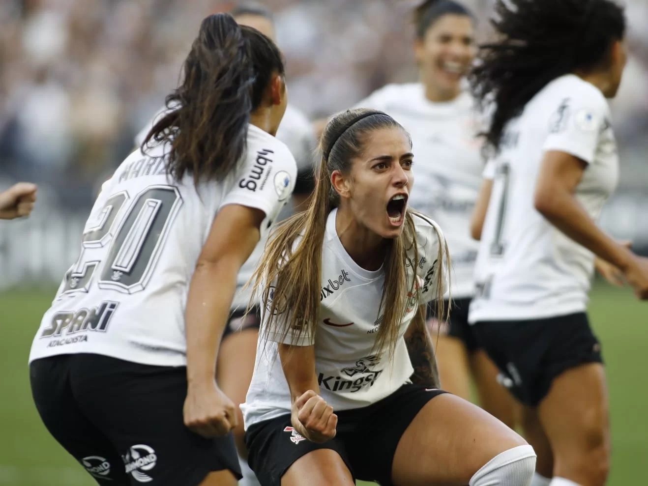 Corinthians goleia São Paulo e é campeão do Paulistão Feminino-2023