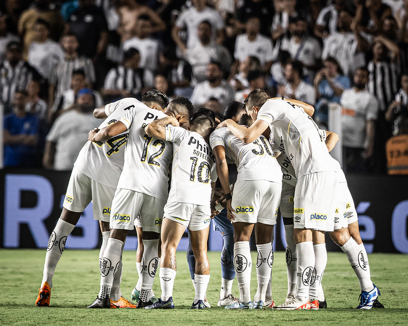 Santos Futebol Clube - O Maior Brasileiro do Mundo