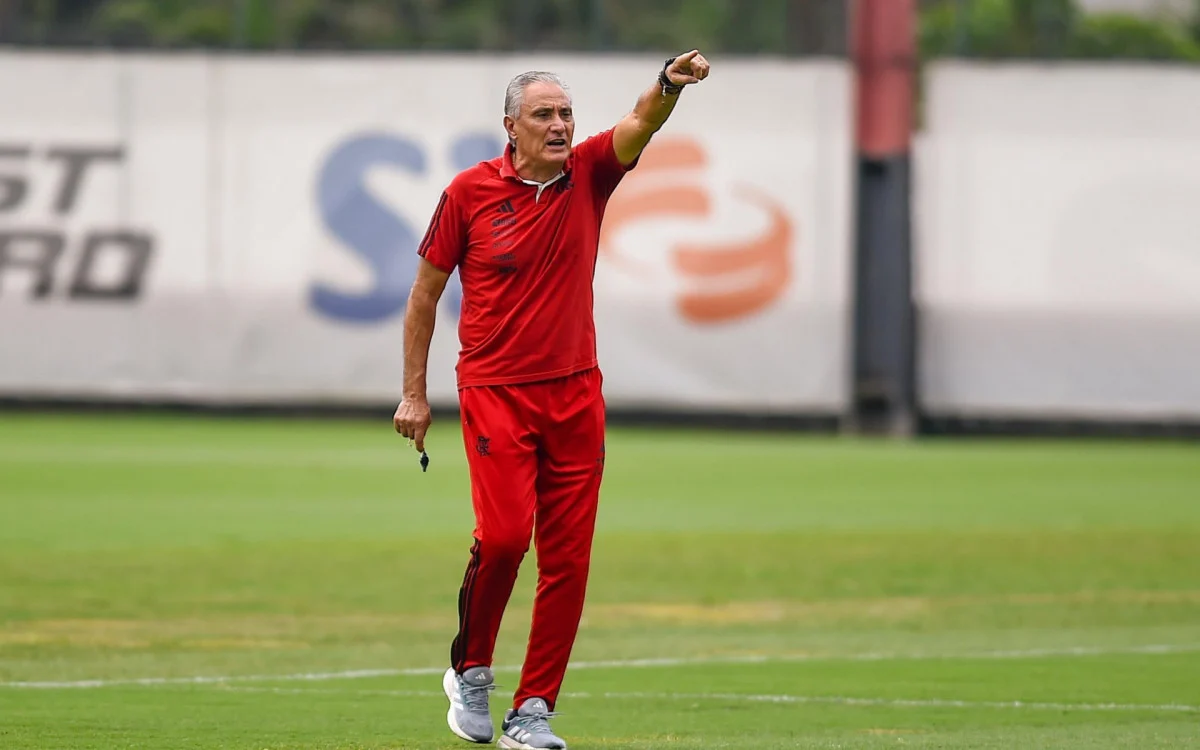 Torcida do Flamengo dá trégua a Tite, mas mantém diretoria no alvo após vitória