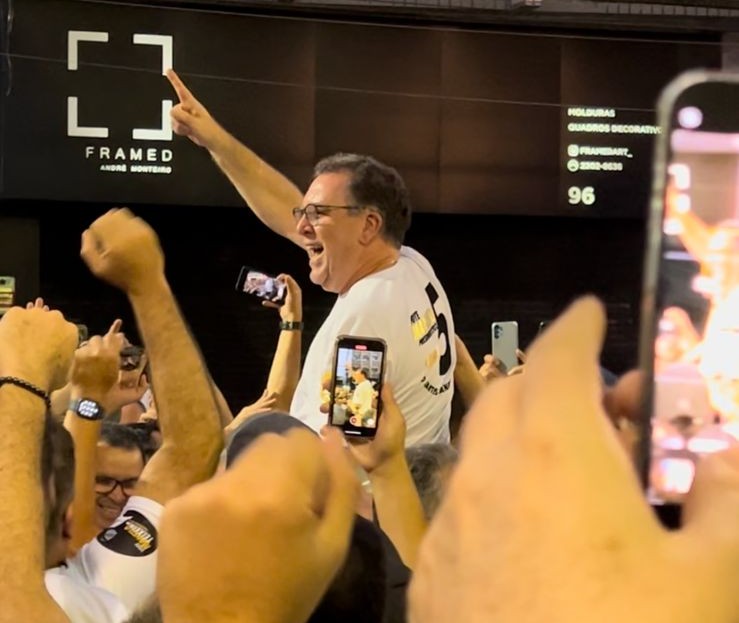 Marcelo Teixeira é eleito presidente do Santos, santos