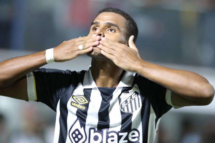 Pedro Ernesto Guerra Azevedo/Santos FC