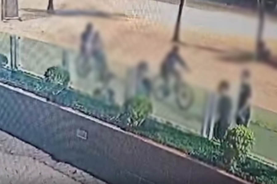 Jovens são roubados por grupo em bicicletas no Gonzaga e no José Menino; VÍDEO