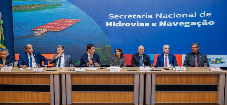 Governo cria Secretaria Nacional de Hidrovias e Navegação para impulsionar desenvolvimento econômico regional