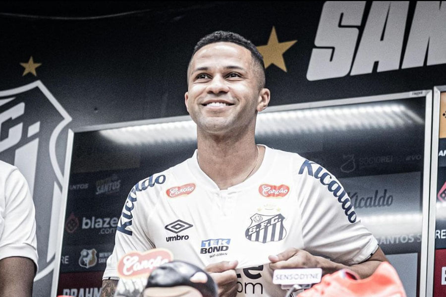 Serginho comemora 'volta para casa' e revela conversa com Neymar: 