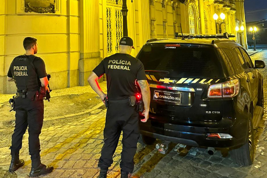 Homem é preso pela PF em Santos por armazenamento de imagens de abuso sexual infantil