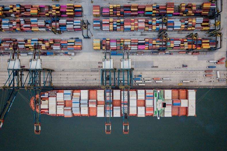 Porto de Santos movimenta 16 milhões de toneladas em março e bate novo recorde