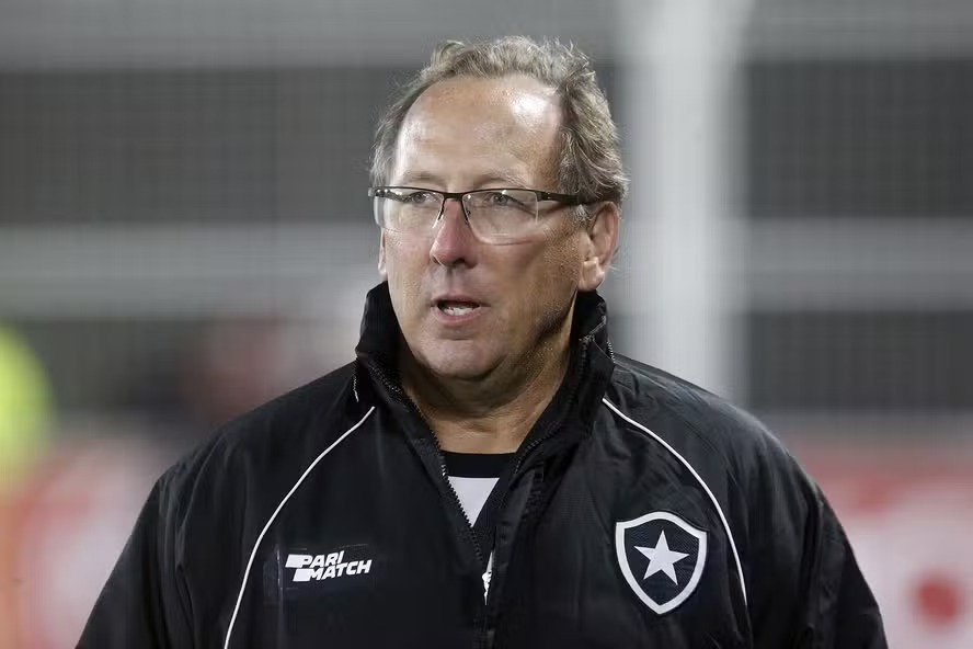 John Textor é punido em 45 dias por declarações em Botafogo x Palmeiras
