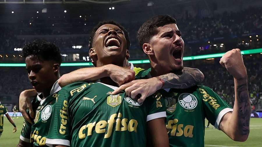 Estevão salva no fim, e Palmeiras vence Botafogo-SP na Copa do Brasil
