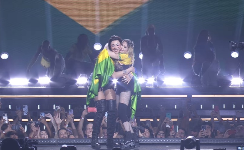 Madonna posta vídeo abraçada com Pabllo Vittar e agradece ao Brasil