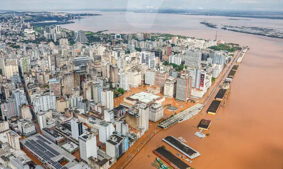 Com novas chuvas, Porto Alegre pode ficar alagada por mais de um mês