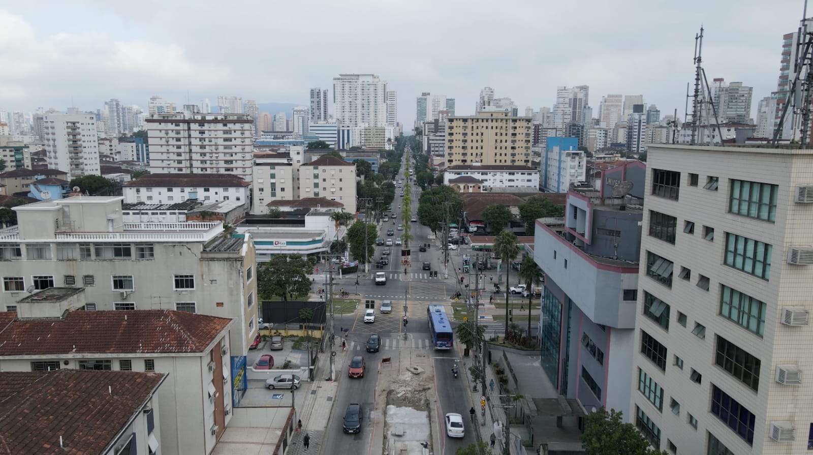 Testes de circulação do VLT percorrem os 8km da nova linha