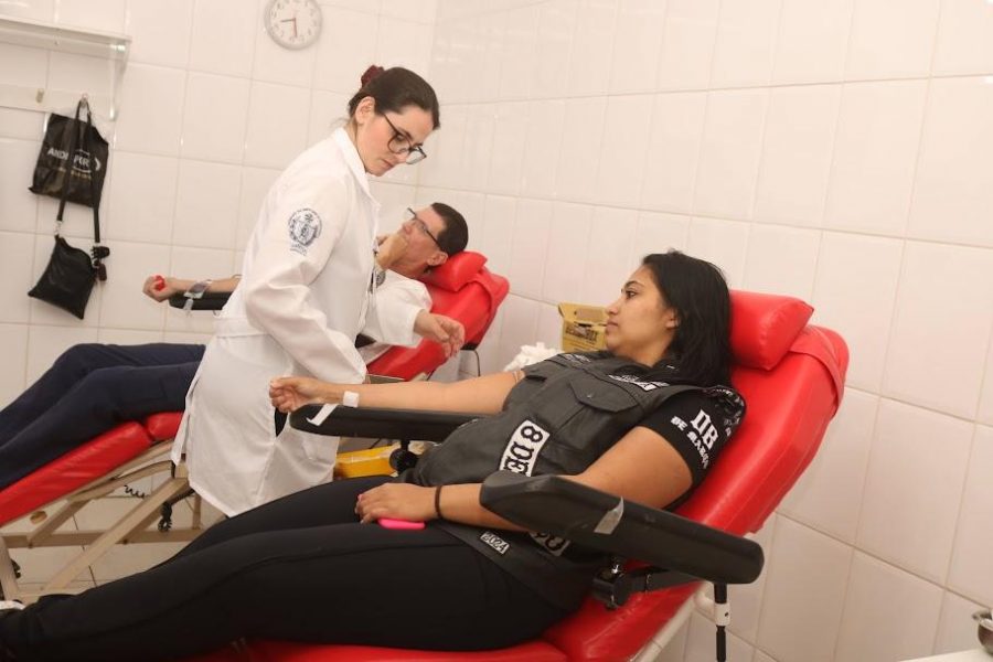 Mobilização pela doação de sangue movimenta banco da Santa Casa de Santos