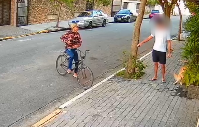 Homem é assaltado à mão armada durante passeio com cachorro em Guarujá; VÍDEO