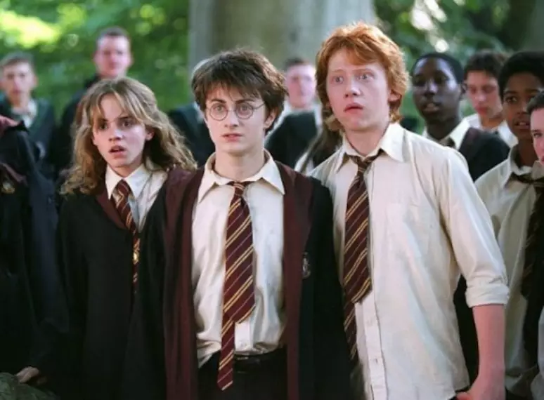 Daniel Radcliffe pede que produtores de série de 'Harry Potter' deixem que atores 'sejam crianças'