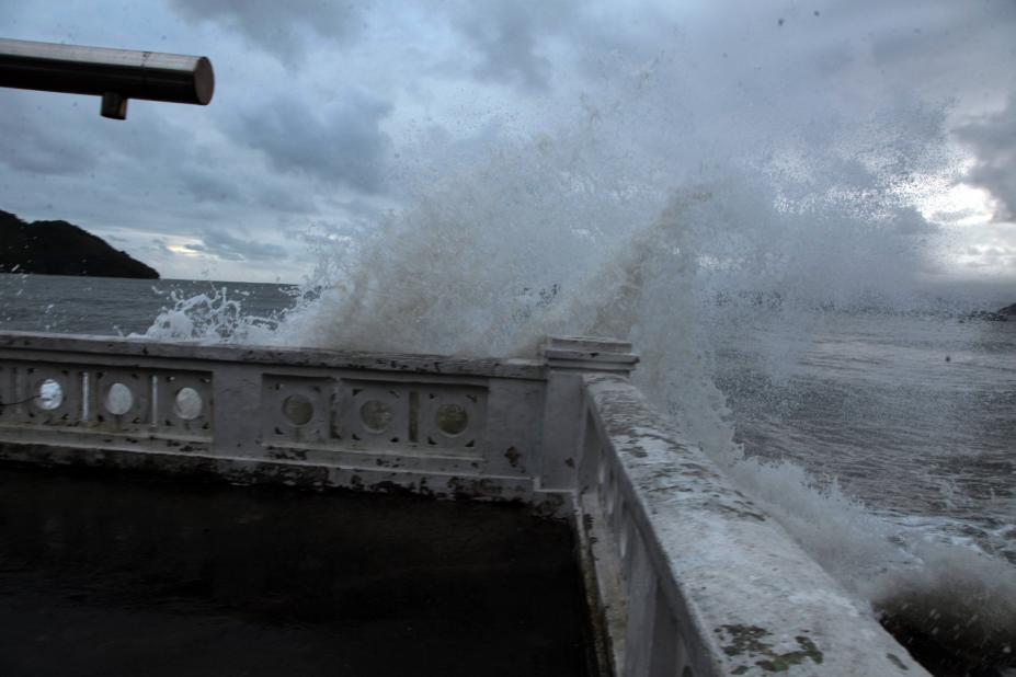 Litoral de SP terá alerta até 4 dias antes de inundações e ressacas