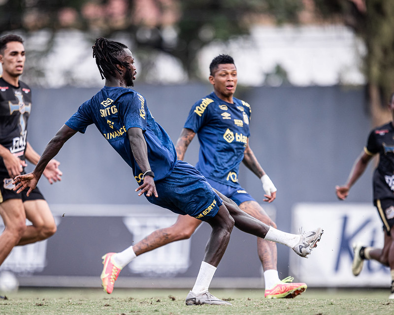 Santos vence Água Santa por 3 a 0 em jogo-treino no CT Rei Pelé