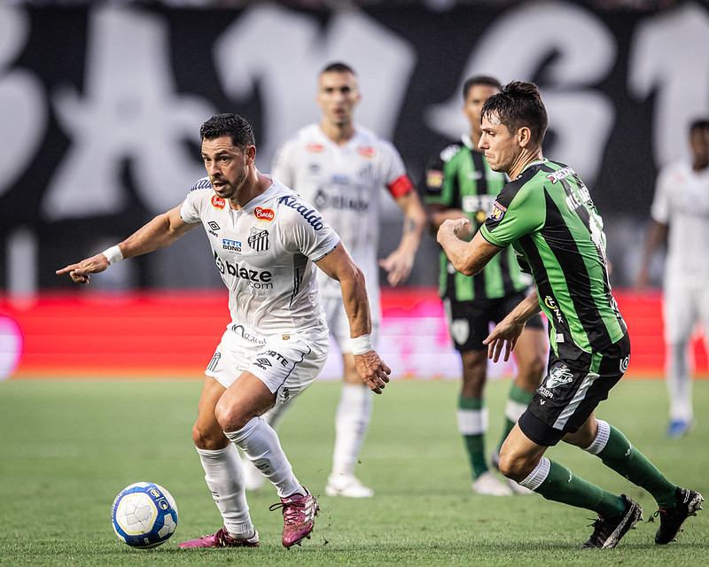 Santos se reapresenta no CT Rei Pelé após vitória sobre América-MG 