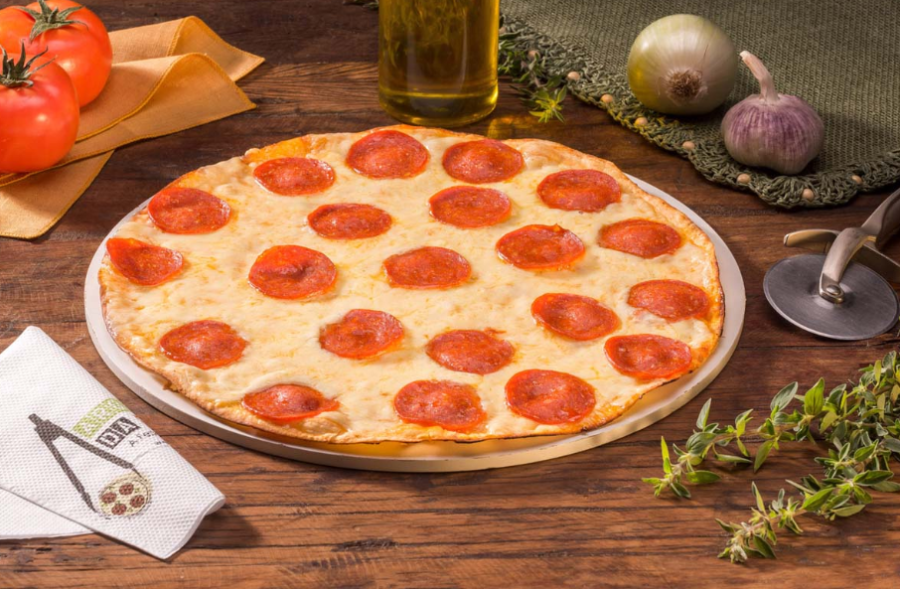 Comfort Hotel realiza Noite Italiana com rodízio de pizzas e atrações temáticas