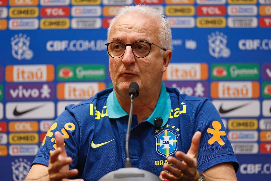 Dorival esboça seleção com novidades para enfrentar o Chile