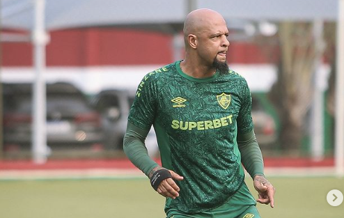 Felipe Melo nega constrangimento a torcedor do Botafogo