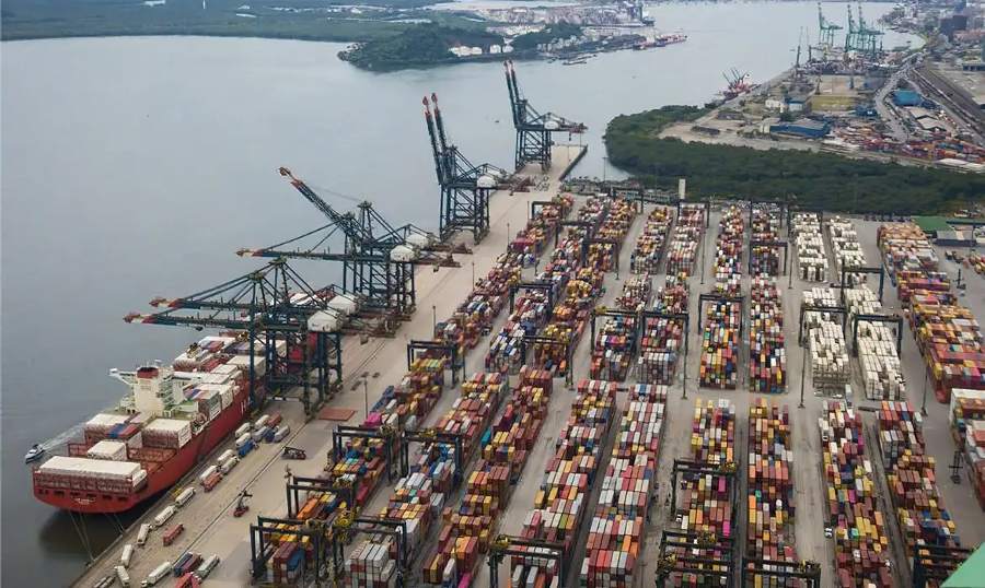 Porto de Santos tem 24 vagas de emprego abertas; confira as oportunidades