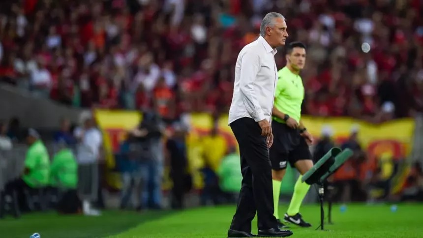 Tite respeita xingamento no Flamengo e promete gol na volta: 'Me cobrem'