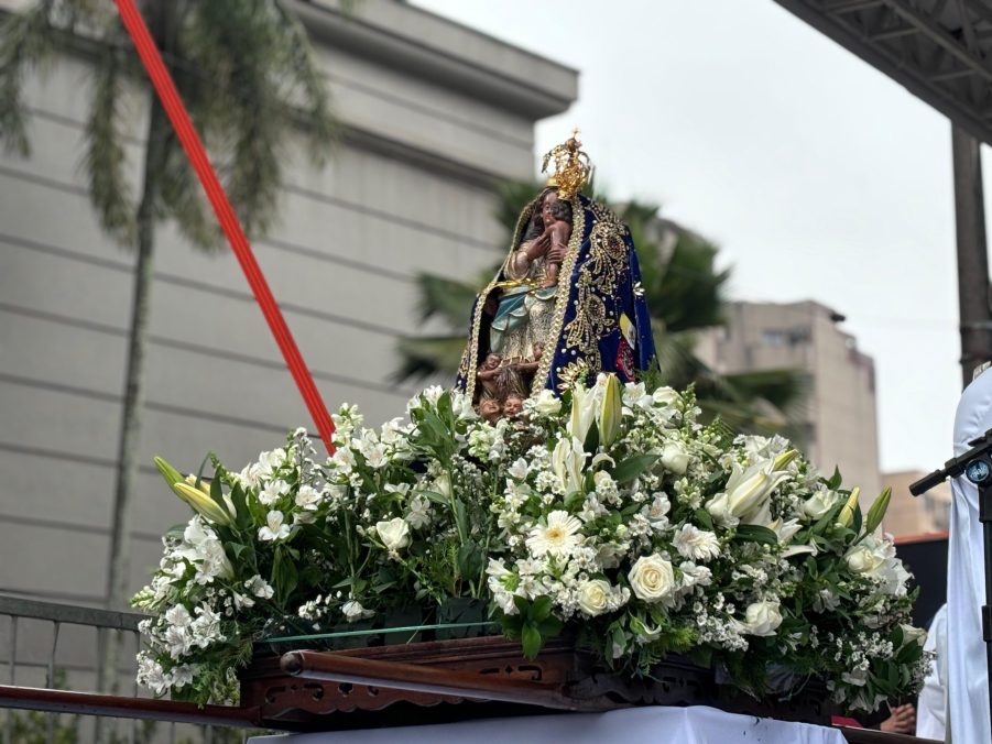 Imagem de Nossa Senhora retorna ao Santuário do Monte Serrat