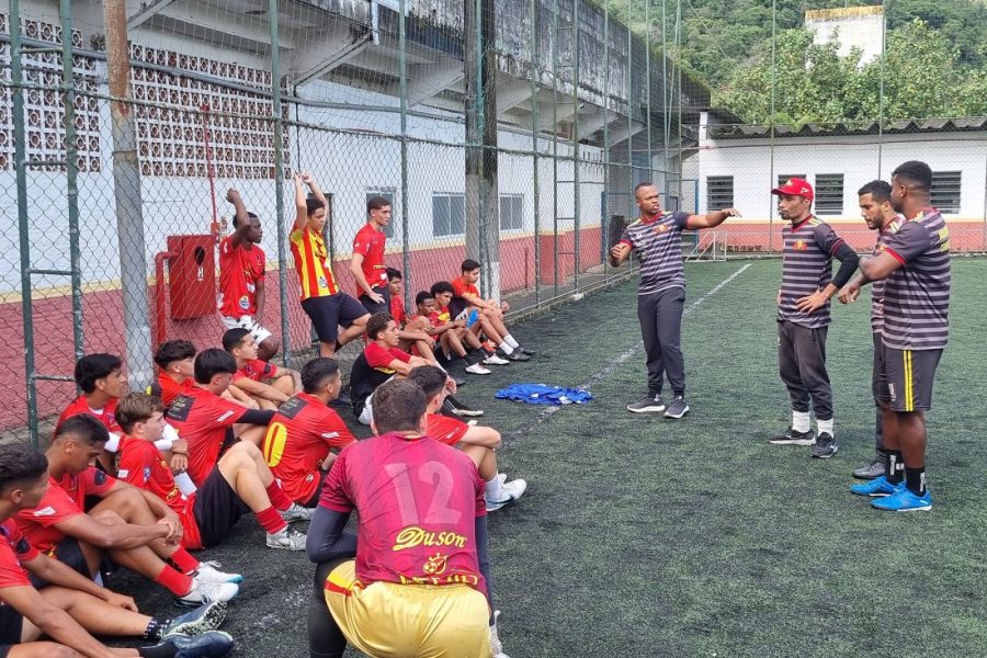 Graduado na Fefesp/Unisanta, técnico Edivan Coelho assume a categoria sub-20 do Jabaquara