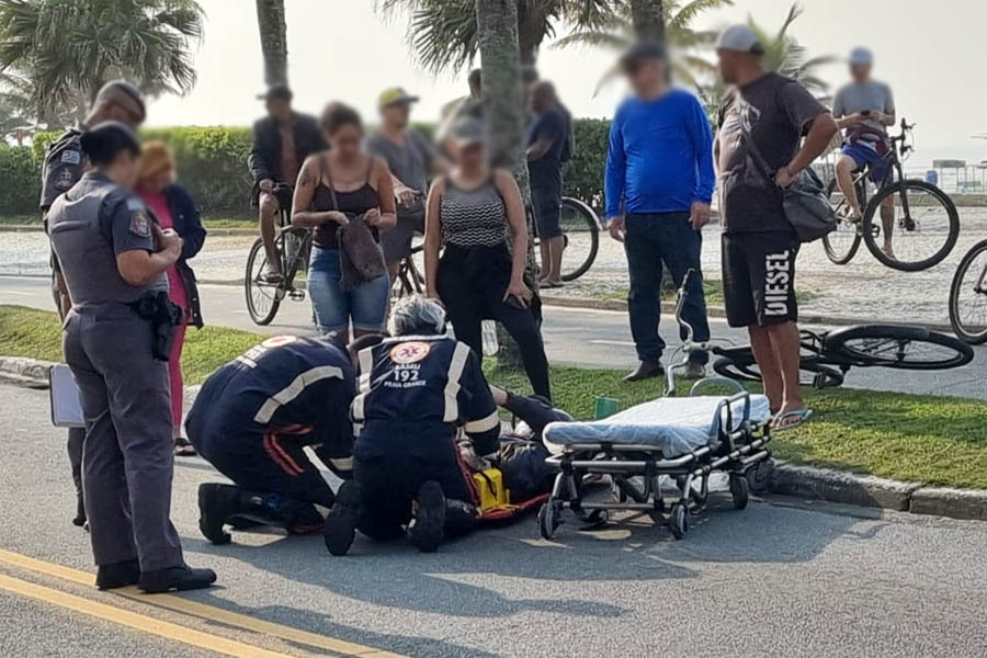 Motociclista fica ferido após se envolver em acidente com carro em cruzamento de via em PG