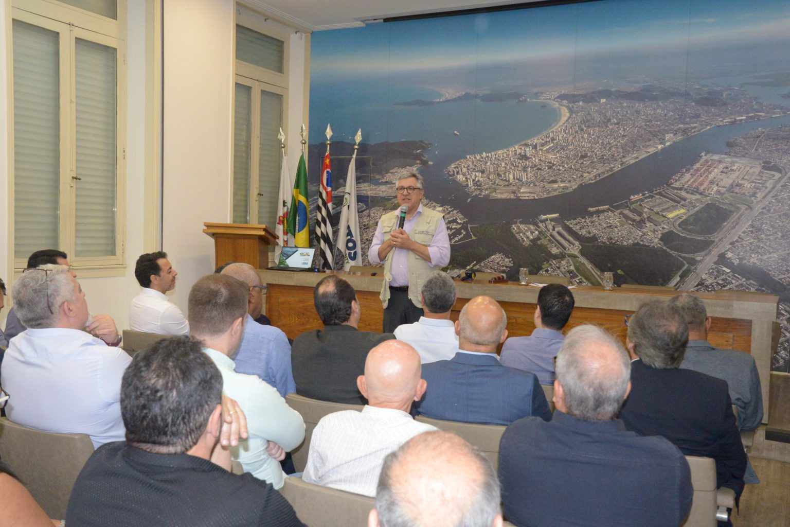 'Porto de Santos e Baixada vivem momento histórico com investimentos', avalia Padilha