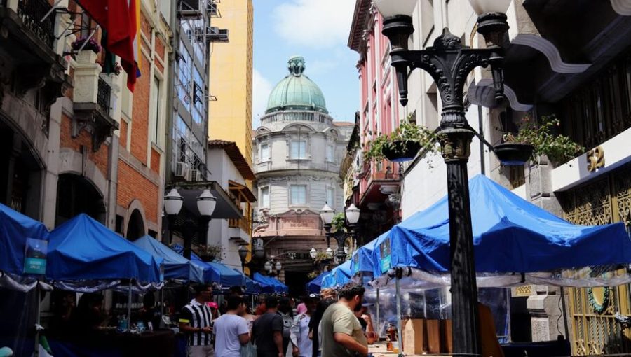 Mercado do Café movimenta o Centro Histórico de Santos neste sábado