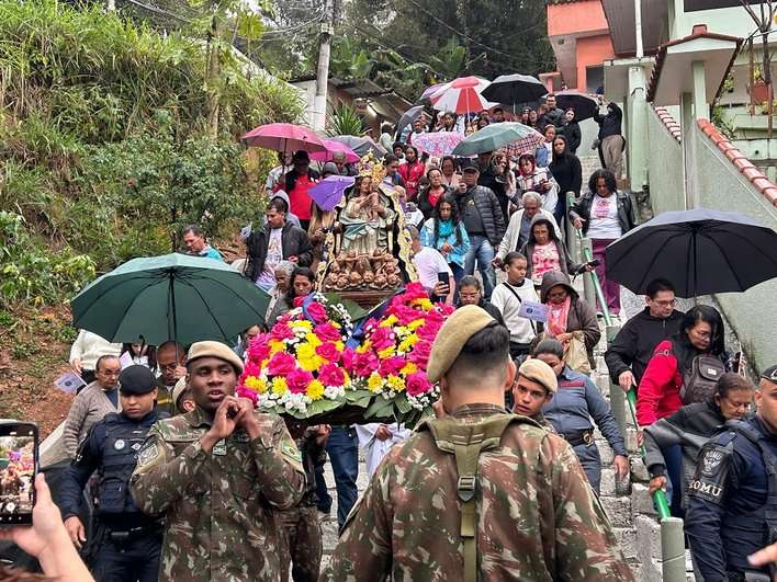 Celebrações à Nossa Senhora de Monte Serrat alteram trânsito em Santos