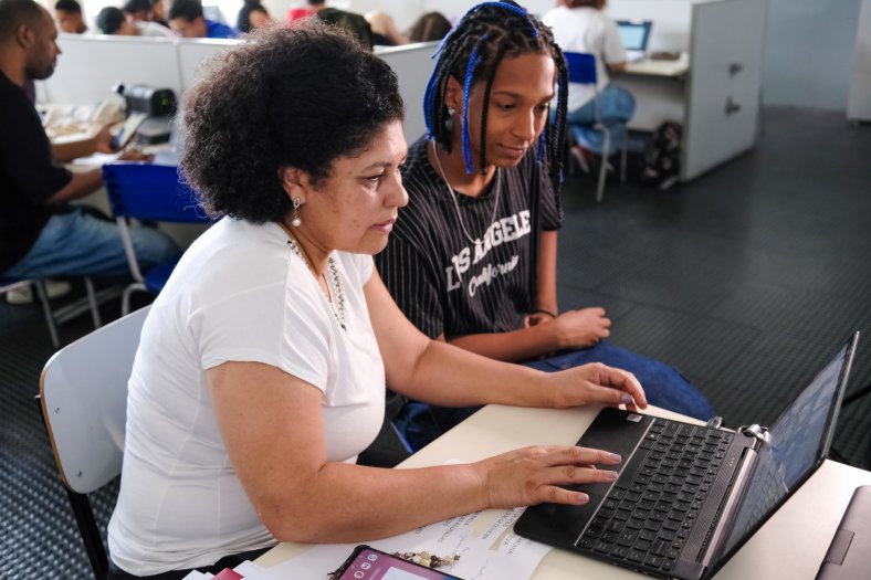 Estudantes do Ensino Médio têm até este domingo para escolher itinerário formativo