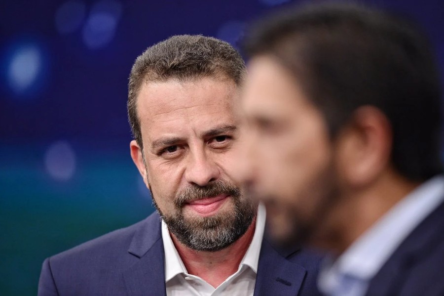 Boulos fala em esperança e arrancada, e Nunes comemora larga vantagem