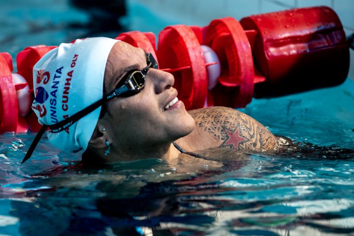 Ana Marcela Cunha disputa terceira etapa da Copa do Mundo de Maratona Aquática