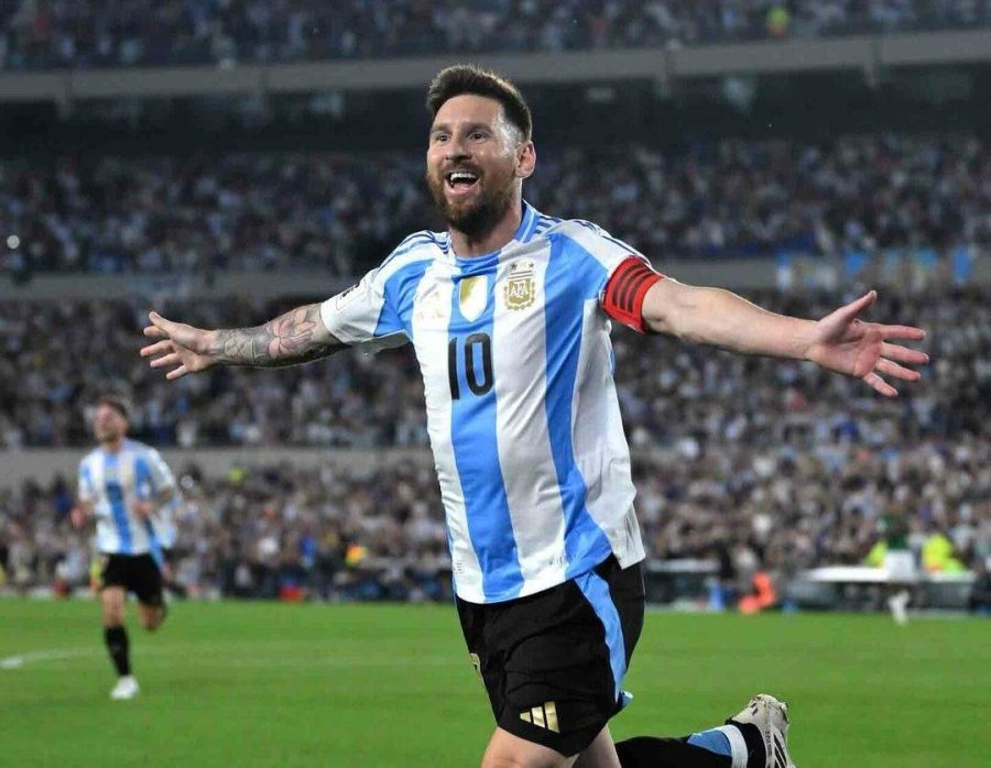 Argentina atropela Bolívia em noite de gala de Messi