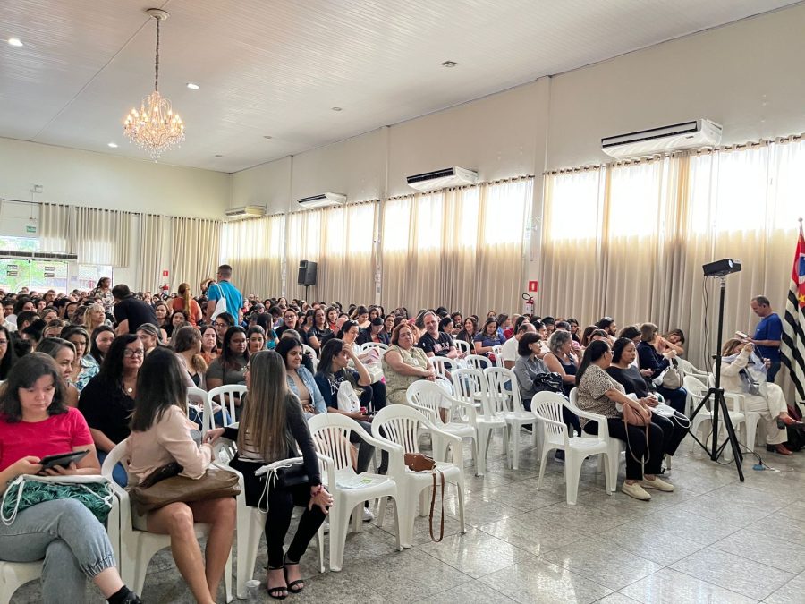 Semana da Educação capacita mais de 2 mil profissionais em Cubatão