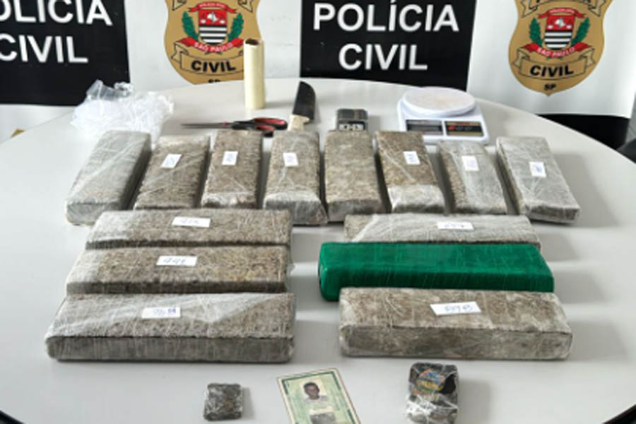 Carteiro é preso por guardar 11,7 quilos de maconha em sua casa em São Vicente