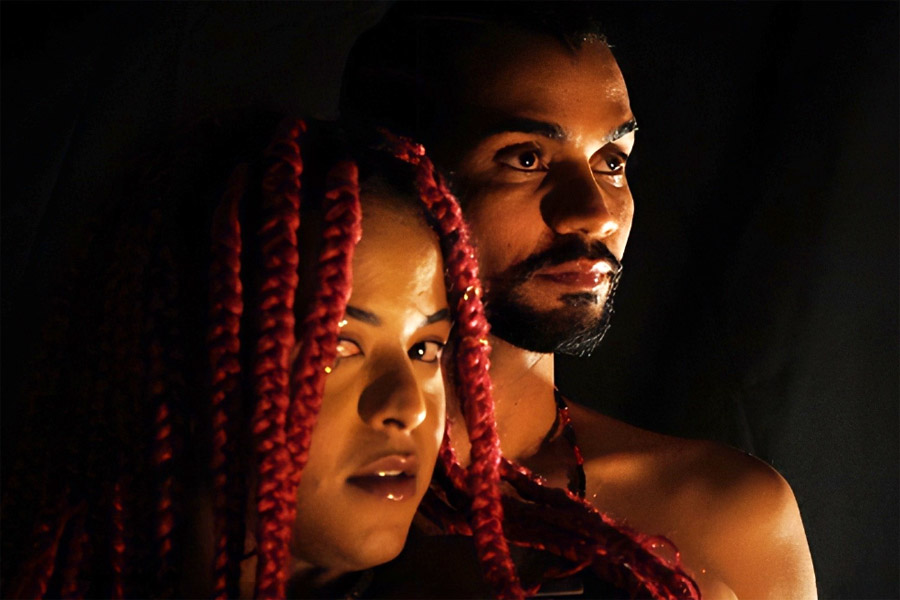 Duo Magia Negra leva sua black music cheia de poesia e resistência para show em Santos