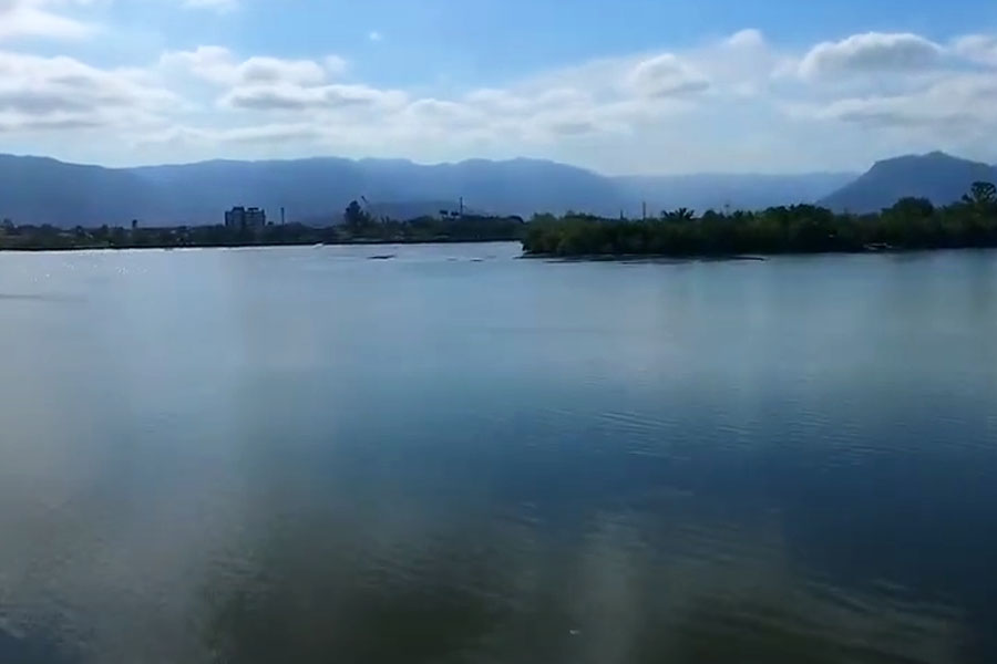 Homem é resgatado se afogar em rio, mas morre a caminho de PS em São Vicente