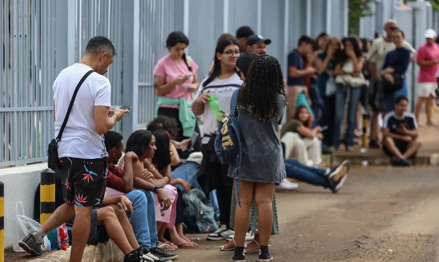 Segundo dia de Enem tem abstenção de 30,6%, a menor em dois anos